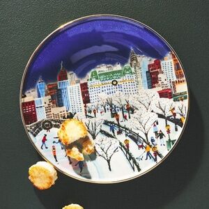 NWT 2023 Anthropologie Holiday In The City New York  Dessert Plate